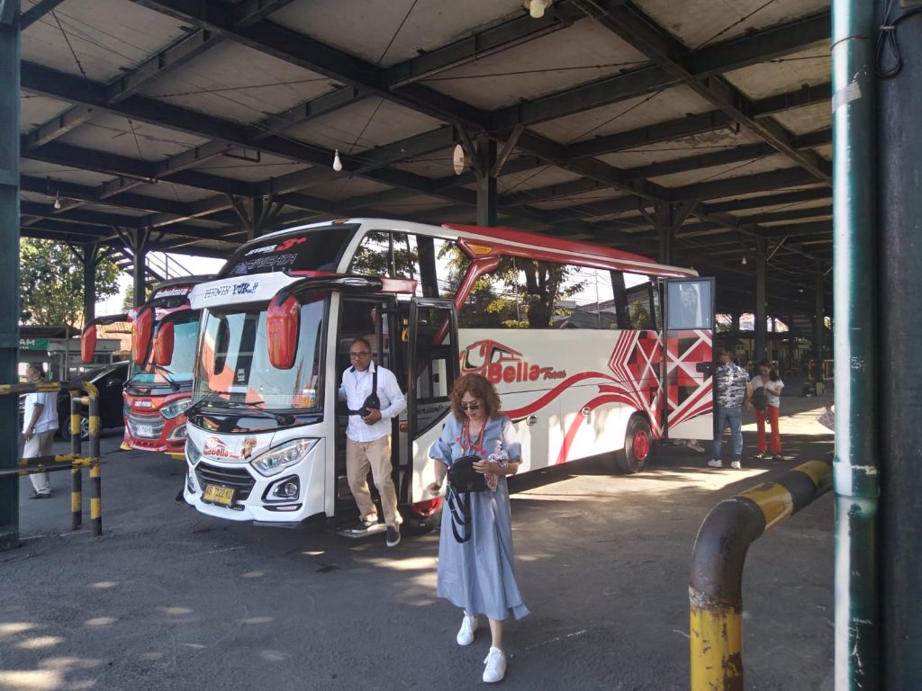 galeri sewa bus jogja
